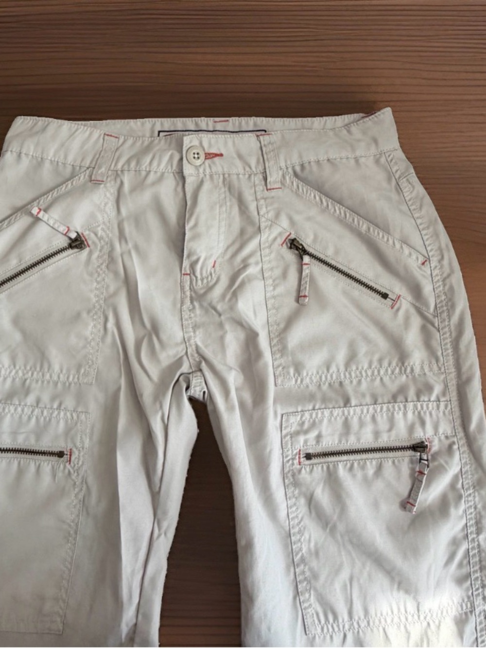 Y2K Women’s Cargo Pants Size 5 6 X 31 One Tuff Babe Zipper Tan mid Rise Bootcut